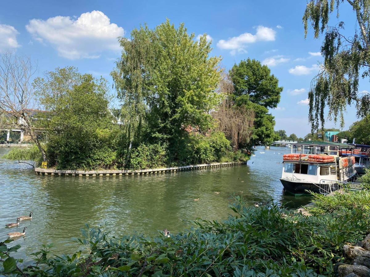 Letting Serviced Apartments - Guards View, Windsor Dış mekan fotoğraf